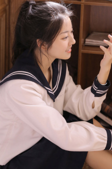 霹雳红唇